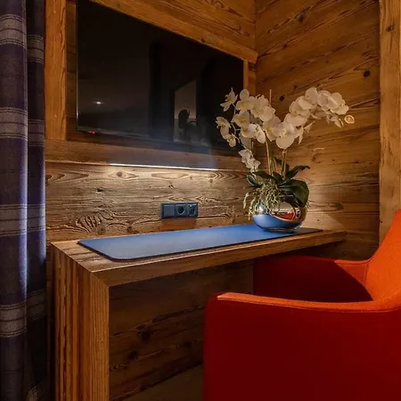 Contact Us At What App - 0041-798-079-427 To Book!! Nasserein Chalet 6 Bedrooms *