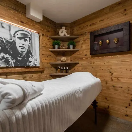 וילה Contact Us At What App - 0041-798-079-427 To Book!! Nasserein Chalet 6 Bedrooms סן אנטון